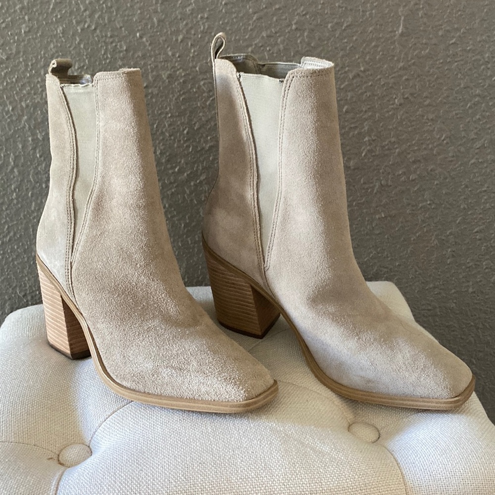 Marc Fisher LTD Boot size 6